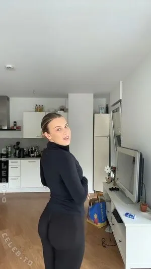 Celinajoyy OnlyFans Leaked Free Thumbnail Picture - #nvA378g52Q