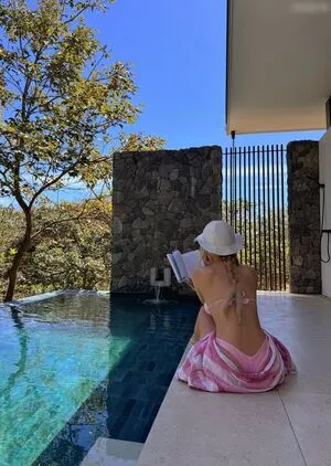 Celine Nadolny OnlyFans Leaked Free Thumbnail Picture - #xC7vo2TMp2