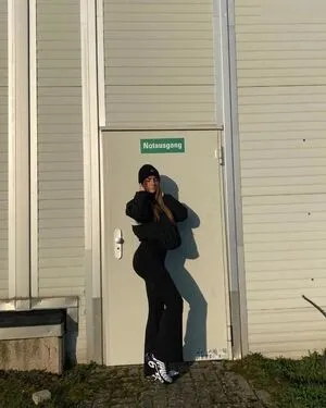Celinegbl OnlyFans Leaked Free Thumbnail Picture - #5mdL6QSBuD