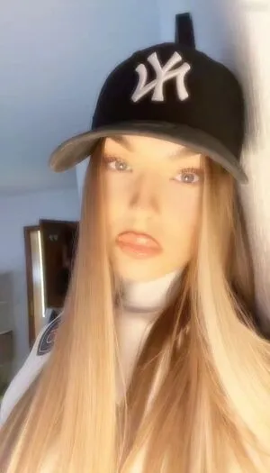 Celinegbl OnlyFans Leaked Free Thumbnail Picture - #jU2JjfoxKo