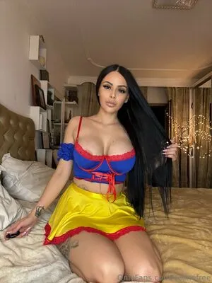 Celineofficial OnlyFans Leaked Free Thumbnail Picture - #jD6RwH6zCH