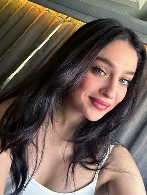 Cemre Baysel OnlyFans Leaked Free Thumbnail Picture - #8neoiPKCvZ