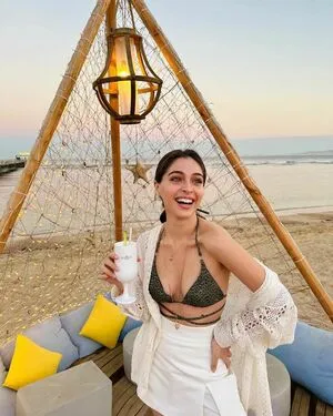 Cemre Baysel OnlyFans Leaked Free Thumbnail Picture - #Qiv93ZaOva