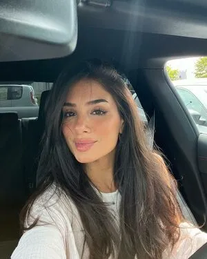 Cemre Felekoglu OnlyFans Leaked Free Thumbnail Picture - #oPurSgf2x9