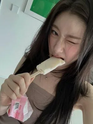 Chaeryeong OnlyFans Leaked Free Thumbnail Picture - #OS0vynbEZ4