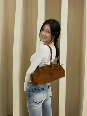 Chaeryeong OnlyFans Leaked Free Thumbnail Picture - #Tm40Y3NkdW