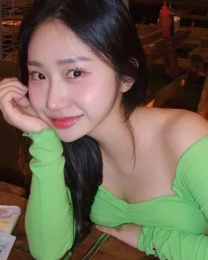 Chaessol OnlyFans Leaked Free Thumbnail Picture - #DbAsTlwxcK