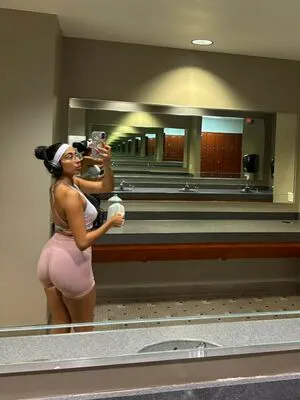 Champagnedenn OnlyFans Leaked Free Thumbnail Picture - #gmKe49R8x5