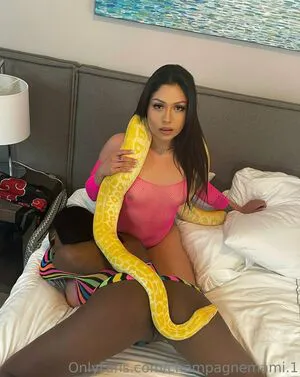 Champagnemami OnlyFans Leaked Free Thumbnail Picture - #QrN9Ecquwu