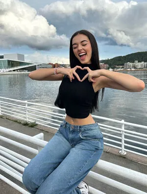 Chanel Soerholt OnlyFans Leaked Free Thumbnail Picture - #qs7Cswq5Xg