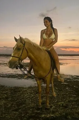 Chanellewestk OnlyFans Leaked Free Thumbnail Picture - #AiRc4Lt0ed
