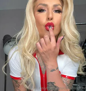 Chanelsantini OnlyFans Leaked Free Thumbnail Picture - #LDnerB0dN2