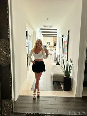 Chanelstjames OnlyFans Leaked Free Thumbnail Picture - #FPY3lappui
