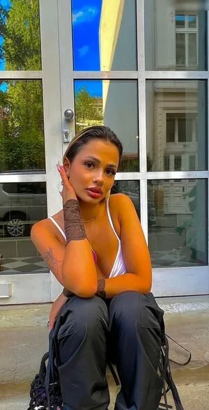 Chantal Jale Kirman OnlyFans Leaked Free Thumbnail Picture - #GAl1O3Pllg