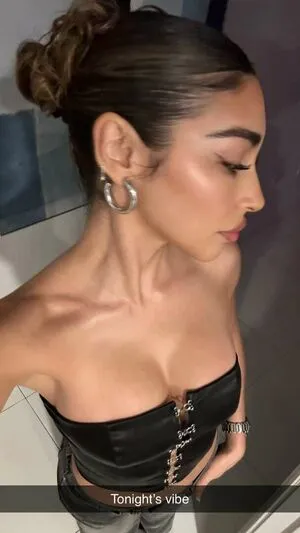 Chantel Jeffries OnlyFans Leaked Free Thumbnail Picture - #1z1I8kmgWH