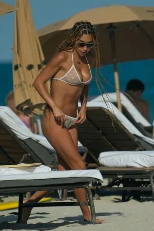 Chantel Jeffries OnlyFans Leaked Free Thumbnail Picture - #NLDkXWBAi4