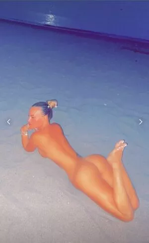 Chantelle Connelly OnlyFans Leaked Free Thumbnail Picture - #2RIBIhDrP0