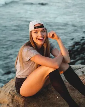 Chari Hawkins OnlyFans Leaked Free Thumbnail Picture - #sIKMldC2Fx