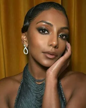 Charithra Chandran OnlyFans Leaked Free Thumbnail Picture - #foyr7X3036