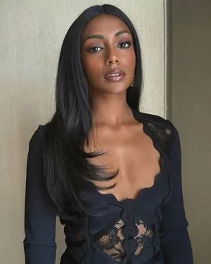 Charithra Chandran OnlyFans Leaked Free Thumbnail Picture - #ufwOsDk1Et