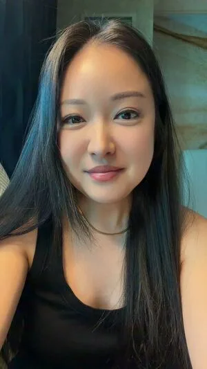 Charlet Chung OnlyFans Leaked Free Thumbnail Picture - #HdRxkt2hJA