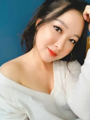 Charlet Chung OnlyFans Leaked Free Thumbnail Picture - #WXK1SqTVJk