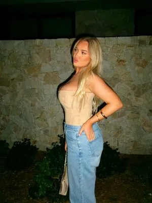 Charli Burt OnlyFans Leaked Free Thumbnail Picture - #RGAEZ2687w