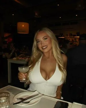 Charli Burt OnlyFans Leaked Free Thumbnail Picture - #b9QD28UUKP