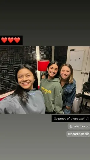 Charli D Amelio OnlyFans Leaked Free Thumbnail Picture - #3fISvma6KP