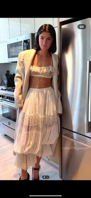Charli D Amelio OnlyFans Leaked Free Thumbnail Picture - #drTStRL9B0