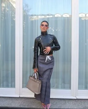 Charli D Amelio OnlyFans Leaked Free Thumbnail Picture - #nSax7BhASv