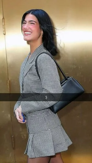 Charli D Amelio OnlyFans Leaked Free Thumbnail Picture - #vT5GtIYMZ1