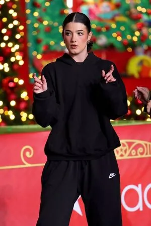 Charli D Amelio OnlyFans Leaked Free Thumbnail Picture - #x3gCOag7Cy