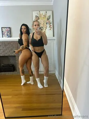 Charli Evans OnlyFans Leaked Free Thumbnail Picture - #arVQ3RMjTN