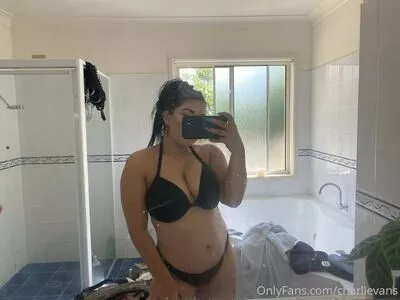 Charli Evans OnlyFans Leaked Free Thumbnail Picture - #0riY6kFhHU