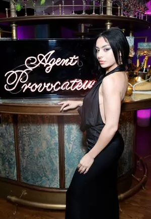 Charli XCX OnlyFans Leaked Free Thumbnail Picture - #1k5I0Rn2LH