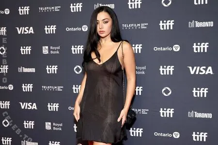 Charli XCX OnlyFans Leaked Free Thumbnail Picture - #2nB91Wdxdd