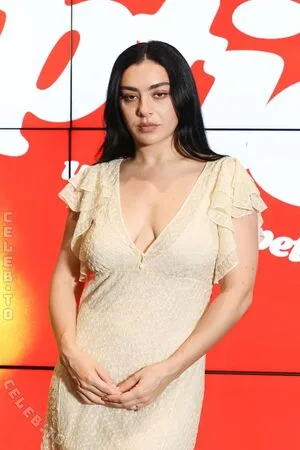 Charli XCX OnlyFans Leaked Free Thumbnail Picture - #37qtCCEDp9