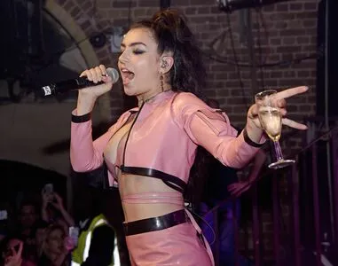 Charli XCX OnlyFans Leaked Free Thumbnail Picture - #4P3JJE28RI