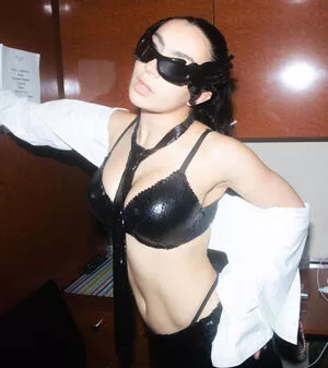 Charli XCX OnlyFans Leaked Free Thumbnail Picture - #4dk0WvCBhz
