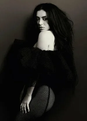 Charli XCX OnlyFans Leaked Free Thumbnail Picture - #5GWR6cZ3lK