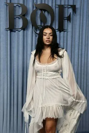 Charli XCX OnlyFans Leaked Free Thumbnail Picture - #5ZUm6pA9bp