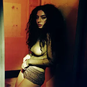 Charli XCX OnlyFans Leaked Free Thumbnail Picture - #77XvcuA7UT