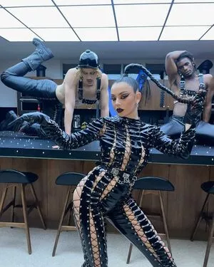 Charli XCX OnlyFans Leaked Free Thumbnail Picture - #B1a3d6wA4Q