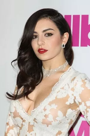 Charli XCX OnlyFans Leaked Free Thumbnail Picture - #C7e0lXbsGI