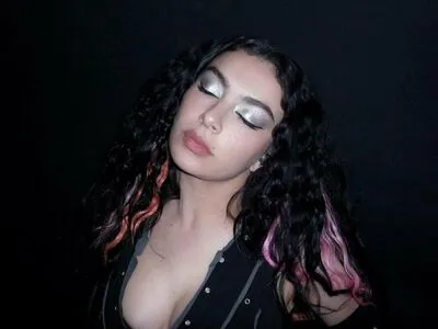 Charli XCX OnlyFans Leaked Free Thumbnail Picture - #CQ1Vi0hfzw