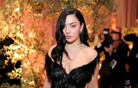 Charli XCX OnlyFans Leaked Free Thumbnail Picture - #CavlBFWmvH