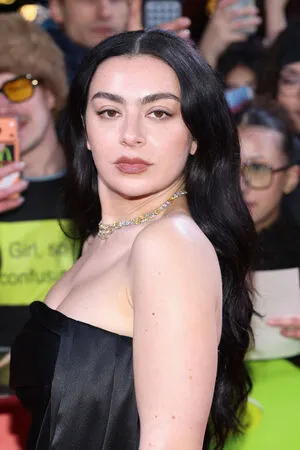 Charli XCX OnlyFans Leaked Free Thumbnail Picture - #EB8rj1CM4q