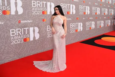 Charli XCX OnlyFans Leaked Free Thumbnail Picture - #GHqsoLqsQW