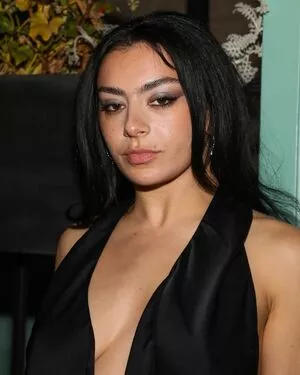 Charli XCX OnlyFans Leaked Free Thumbnail Picture - #H7tgy7fs0G